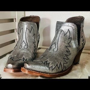 Silver Anklet boots with slits by Ariat. Size 7.5